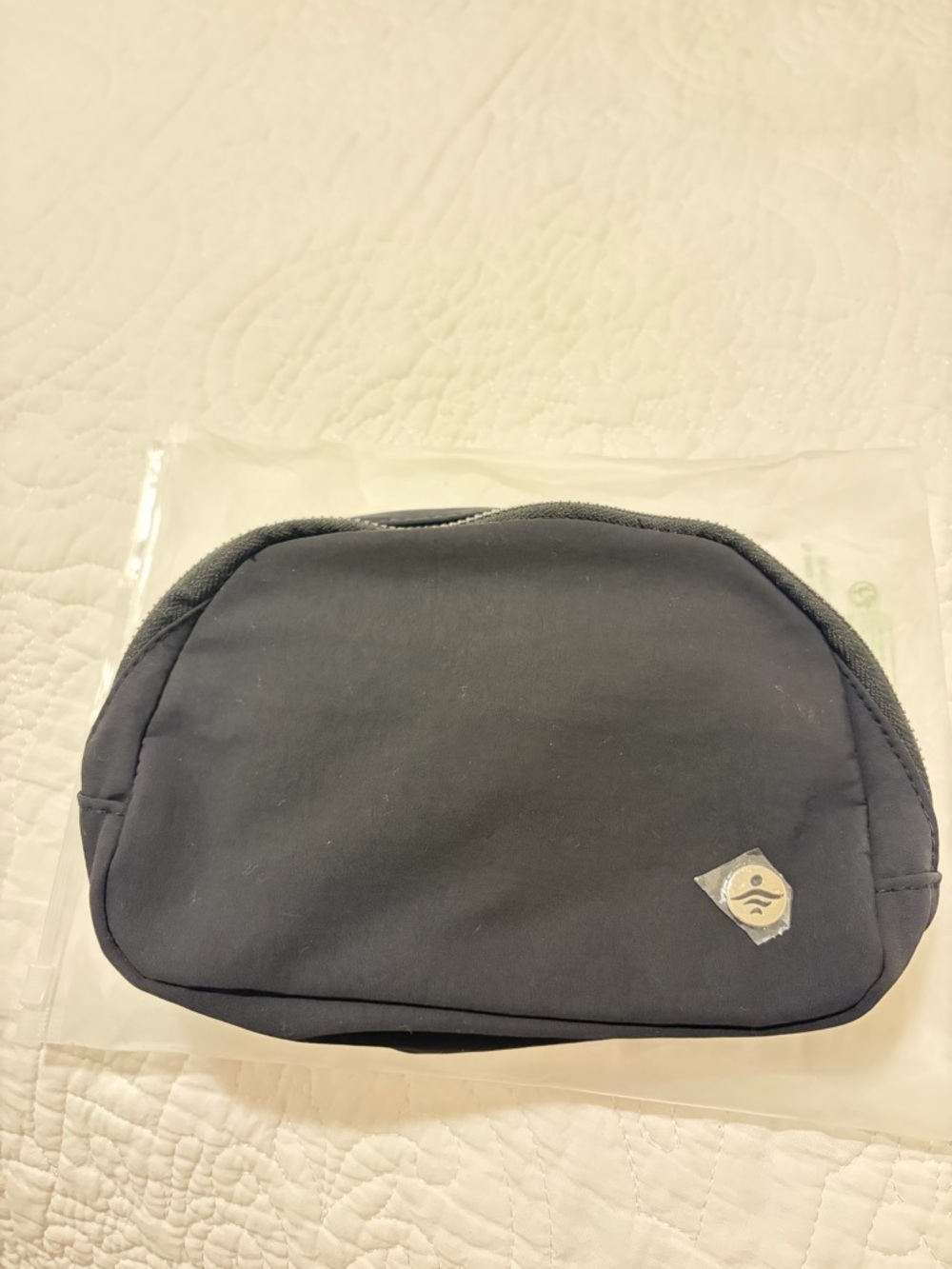 New HALARA Black woman Crossbody Pouch